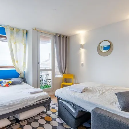 Charming Studio With Seaview Balcony In The Port Of - Welkeys Apartment